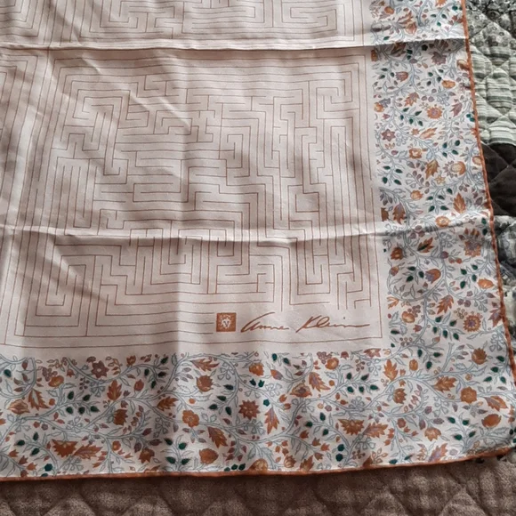 Vintage SILK SCARF, ANN KLIEN - Picture 4 of 7